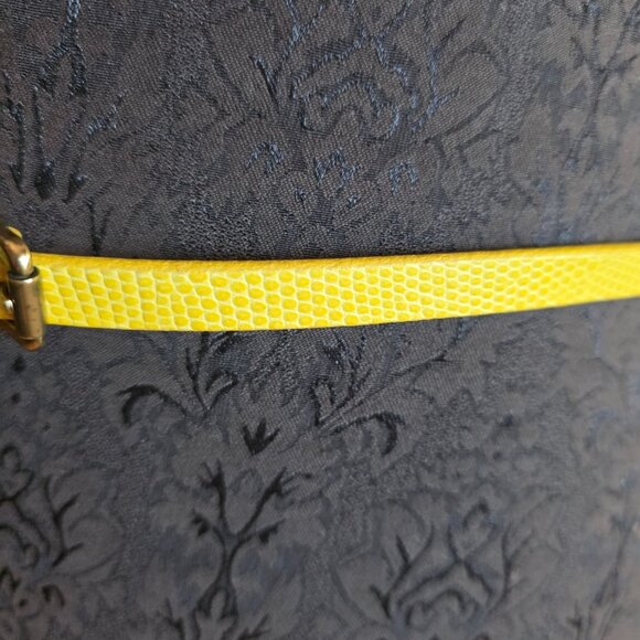 Vintage Gap Yellow Genuine Cow Leather Skinny Belt Women S  New - Picture 2 of 8